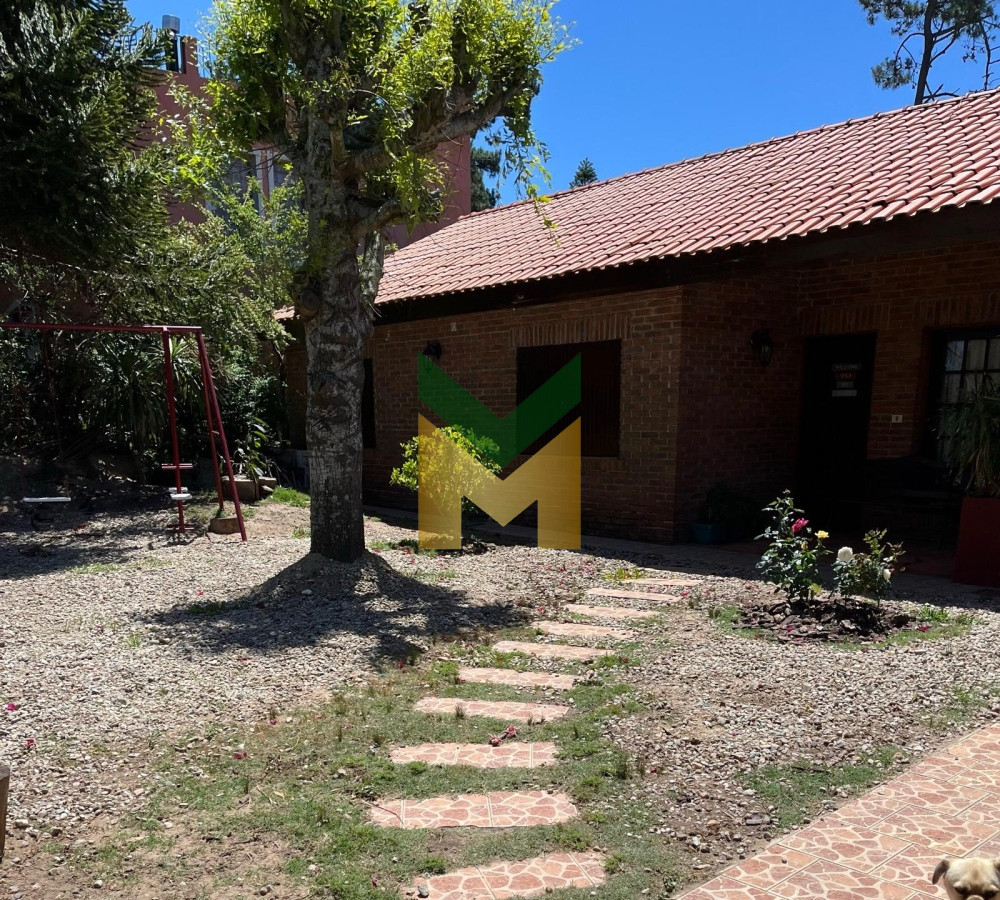Casa ID.56 - Casa en alquiler de temporada, Pinares Punta Del Este.