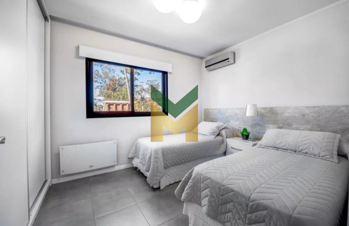 Casa ID.3990 - Casa en venta en barrio privado zona Pinares, Punta del Este 