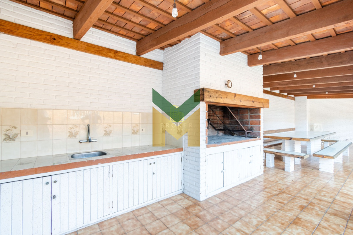 Casa ID.1859 - Casa en venta - 5 dormitorios Playa Mansa