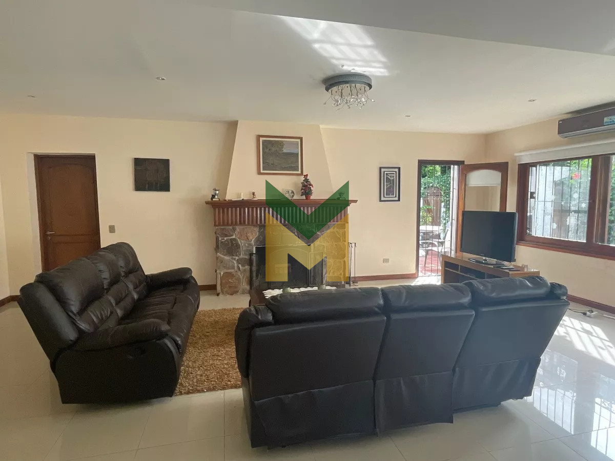 Casa ID.1882 - Casa en venta , Cantegril , Punta Del Este 