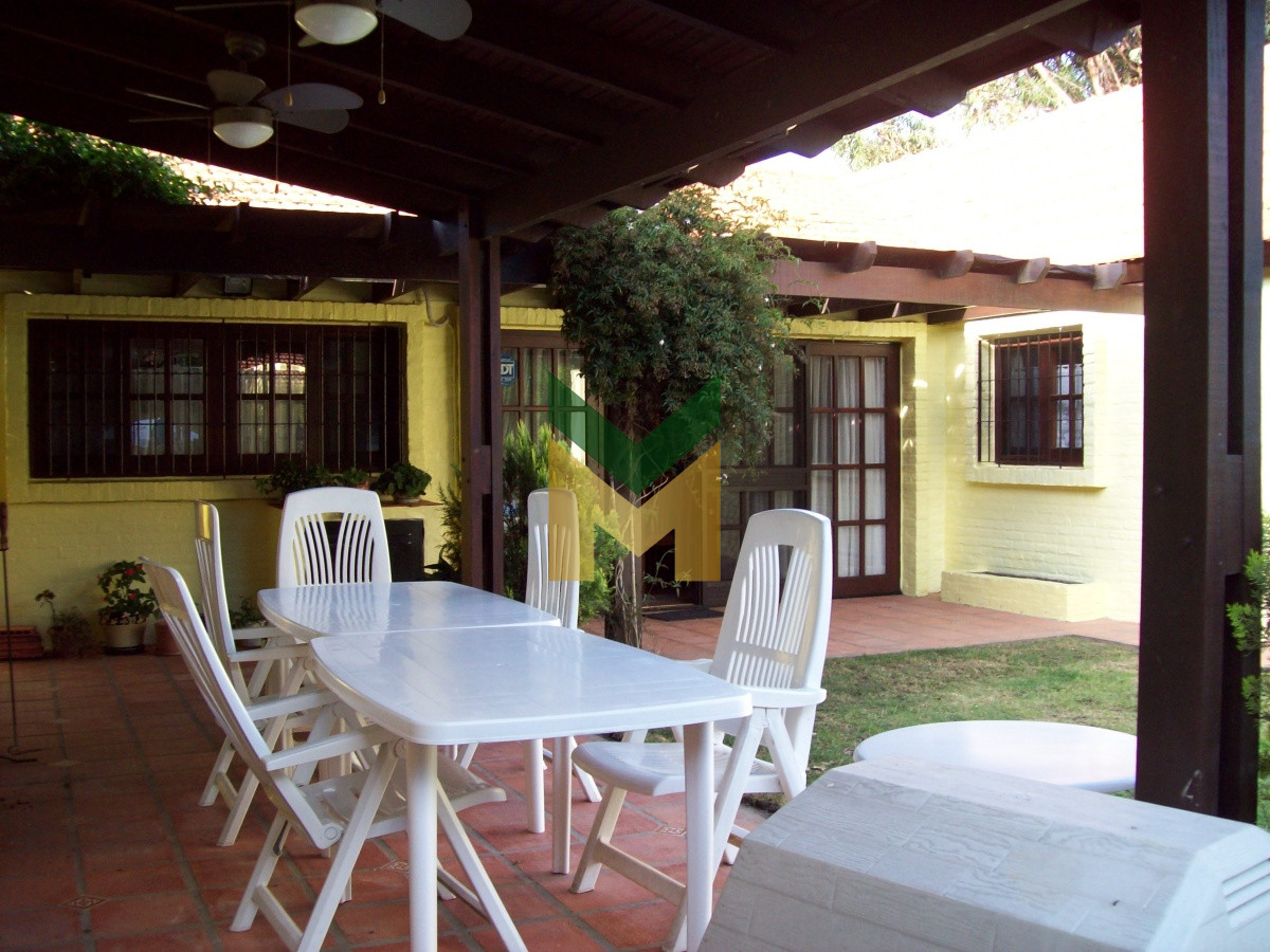 Casa ID.425 - HERMOSA  CASA - ALQUILER TEMPORADA