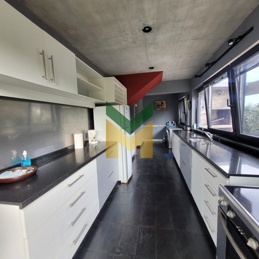 Casa ID.3140 - Espetacular casa en venta en rincón del indio 