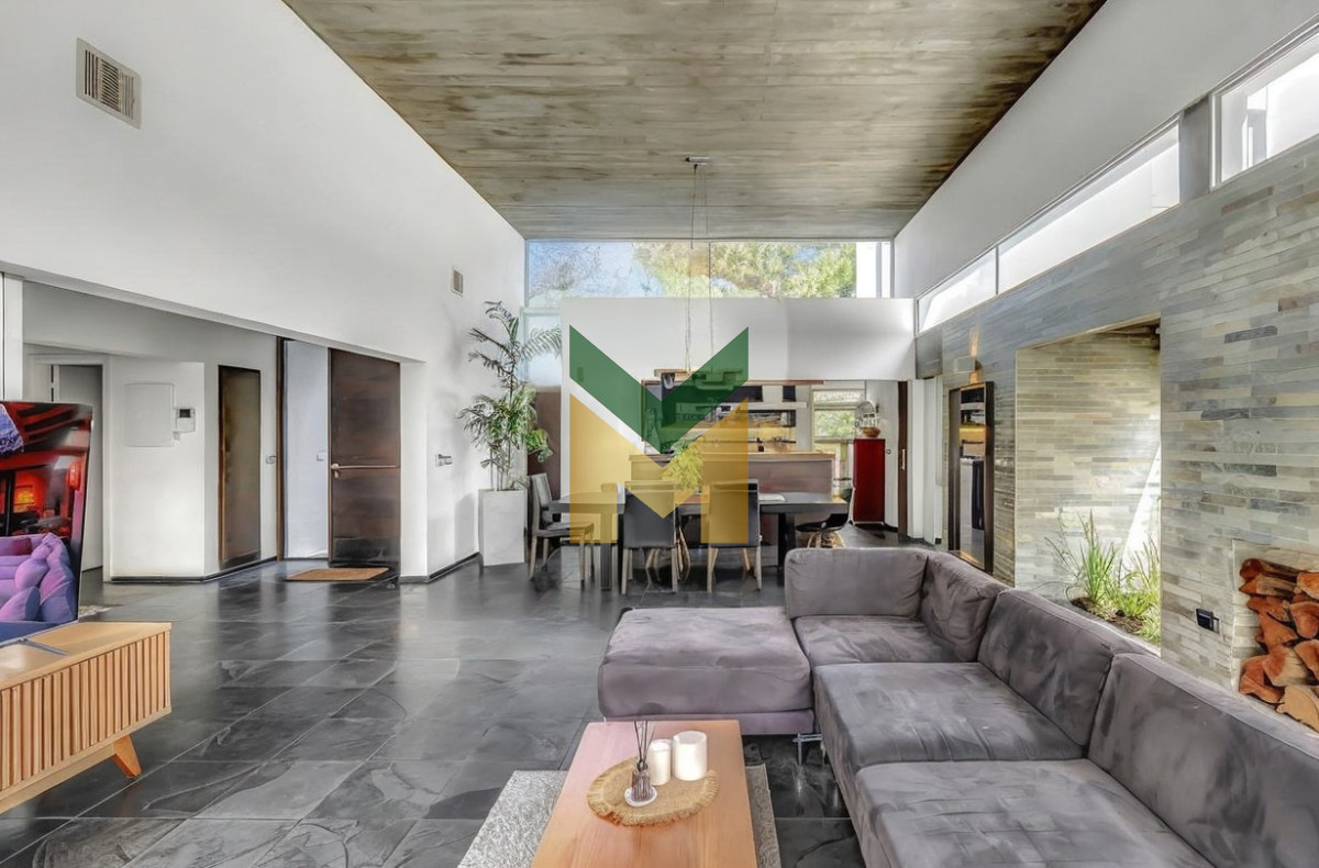 Casa ID.7027 - Casa moderna - 5 dormitorios San Rafael