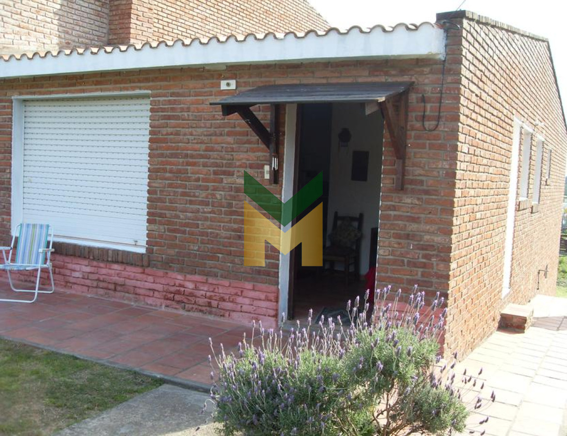 Casa ID.5772 - Casa en venta - Lausana 3 dormitorios + Dep completa.