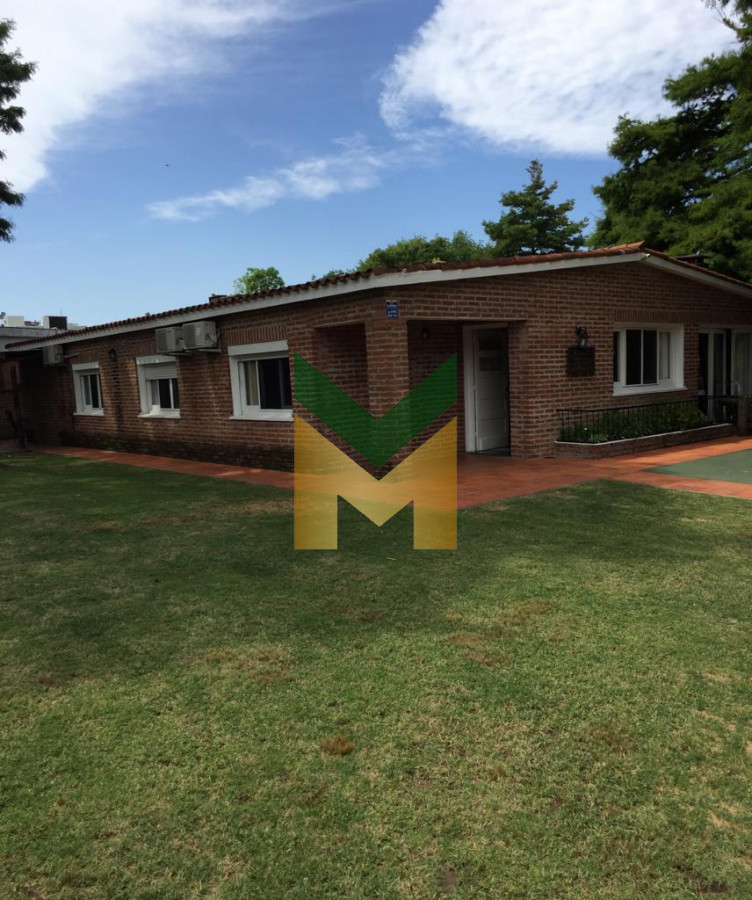 Casa ID.1040 - Casa en venta - 3 dormitorios Playa Mansa