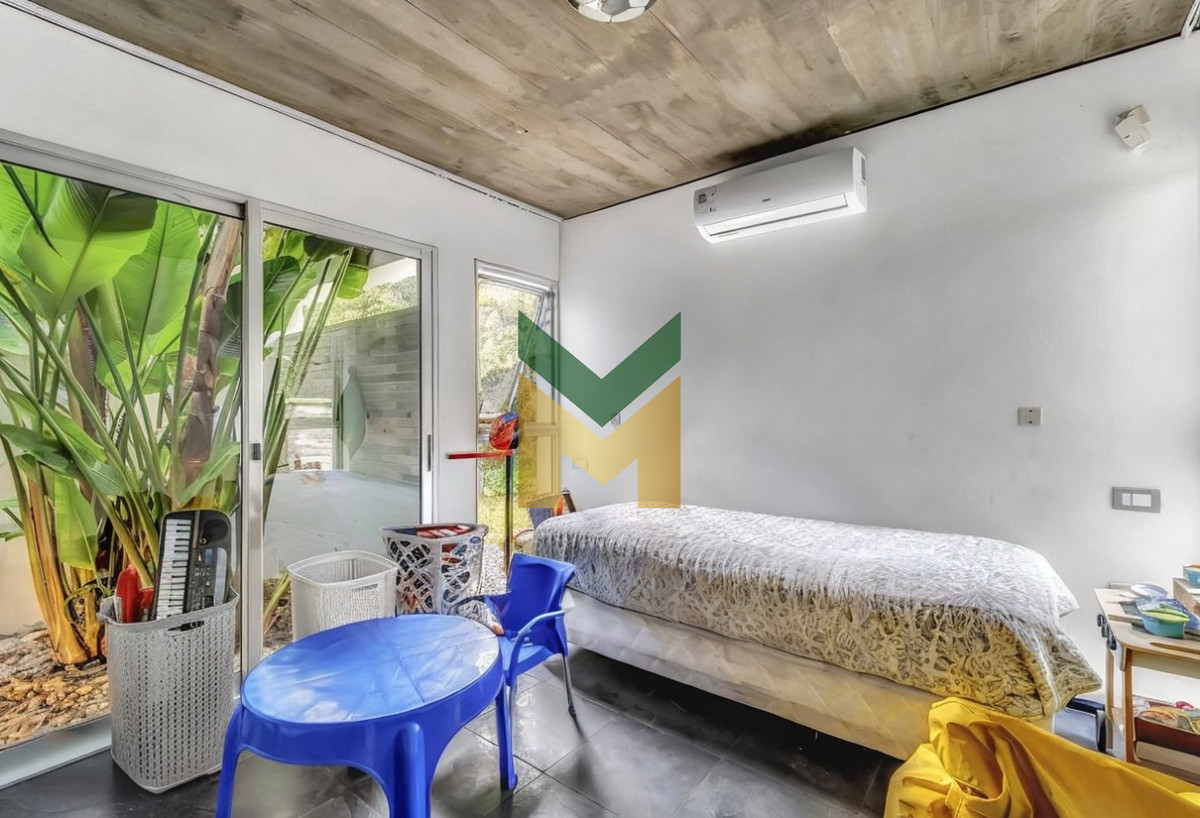 Casa ID.7027 - Casa moderna - 5 dormitorios San Rafael