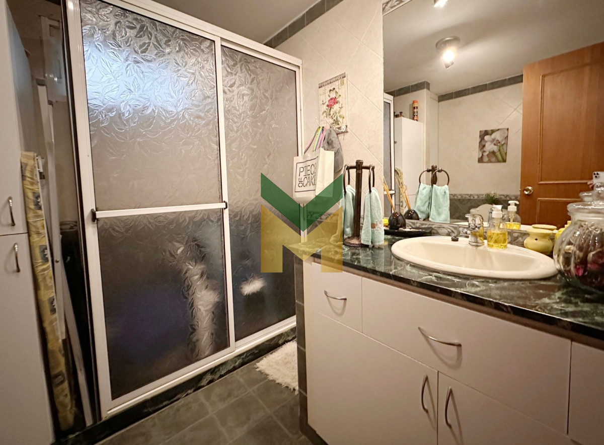 Casa ID.5877 - Casa en venta Playa Mansa - 4 dormitorios 