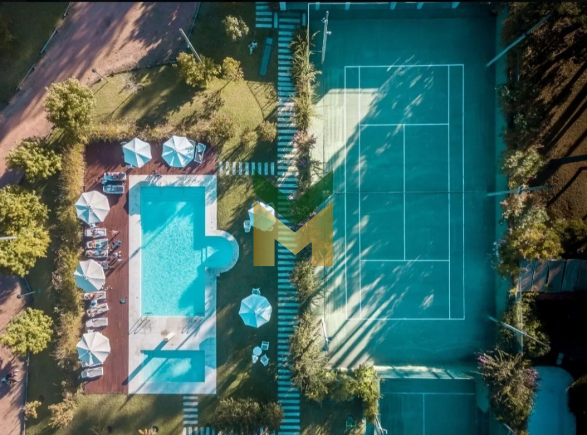 Casa ID.3990 - Casa en venta en barrio privado zona Pinares, Punta del Este 