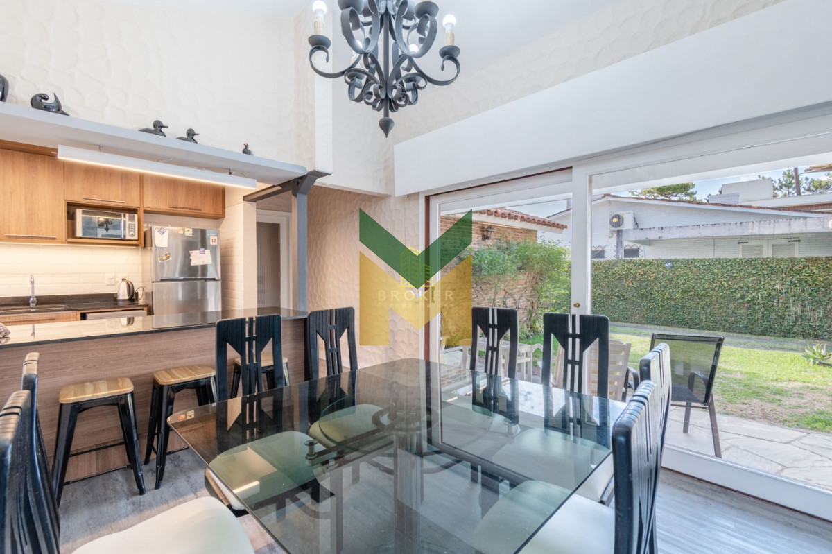 Casa ID.1859 - Casa en venta - 5 dormitorios Playa Mansa