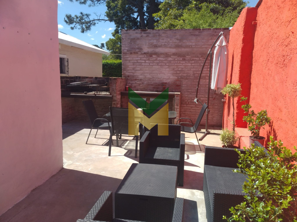 Casa ID.3429 - Casa En alquiler de verano y Venta Punta Del Este, Pinares.