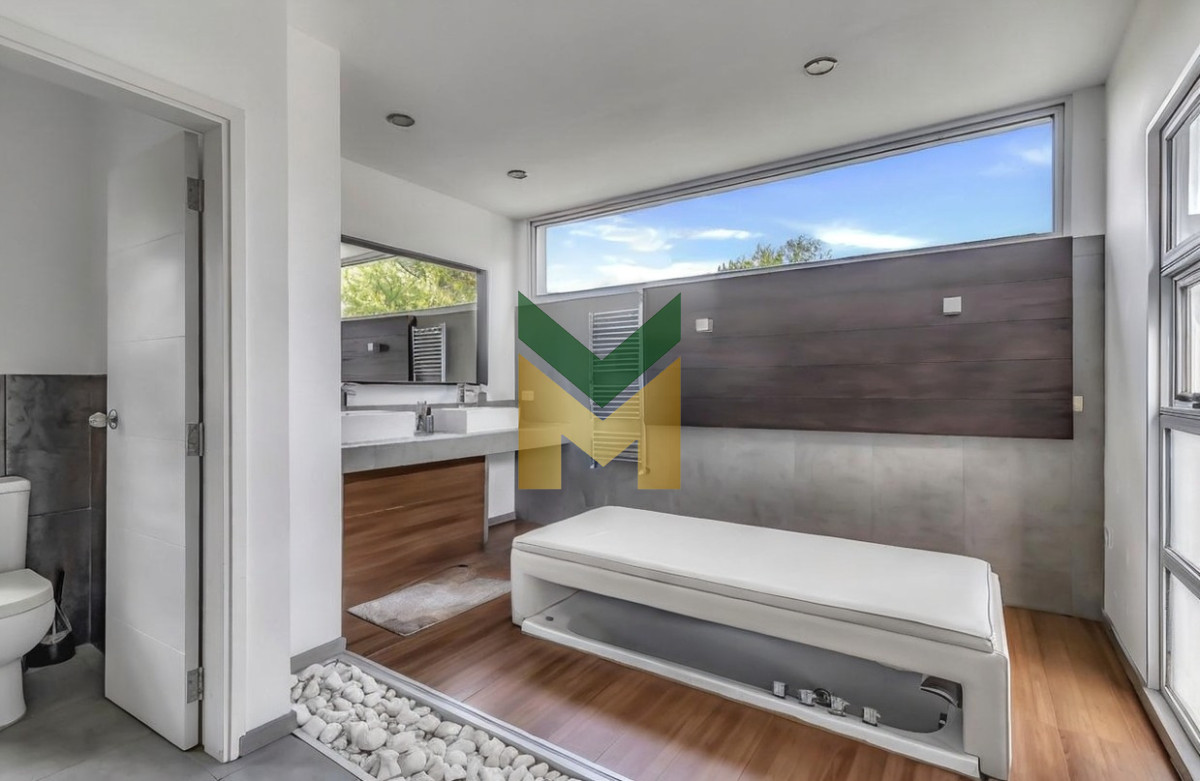 Casa ID.7027 - Casa moderna - 5 dormitorios San Rafael