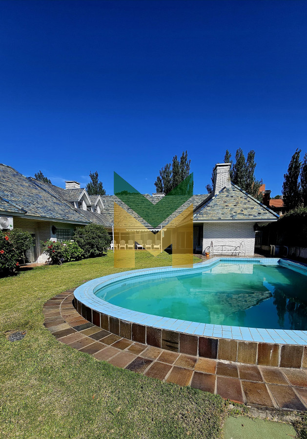 Casa ID.6108 - Casa en venta - 4 dormitorios Playa Mansa