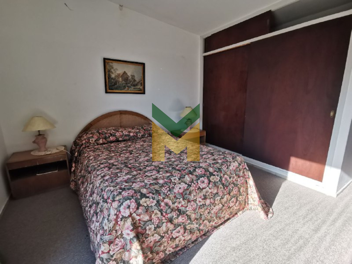 Casa ID.5910 - Casa en alquiler de verano - 4 dormitorios zona mansa a 1 cuadra del mar.
