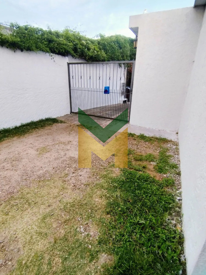 Casa ID.6380 - Casa en venta - 2 dormitorios centro Maldonado 