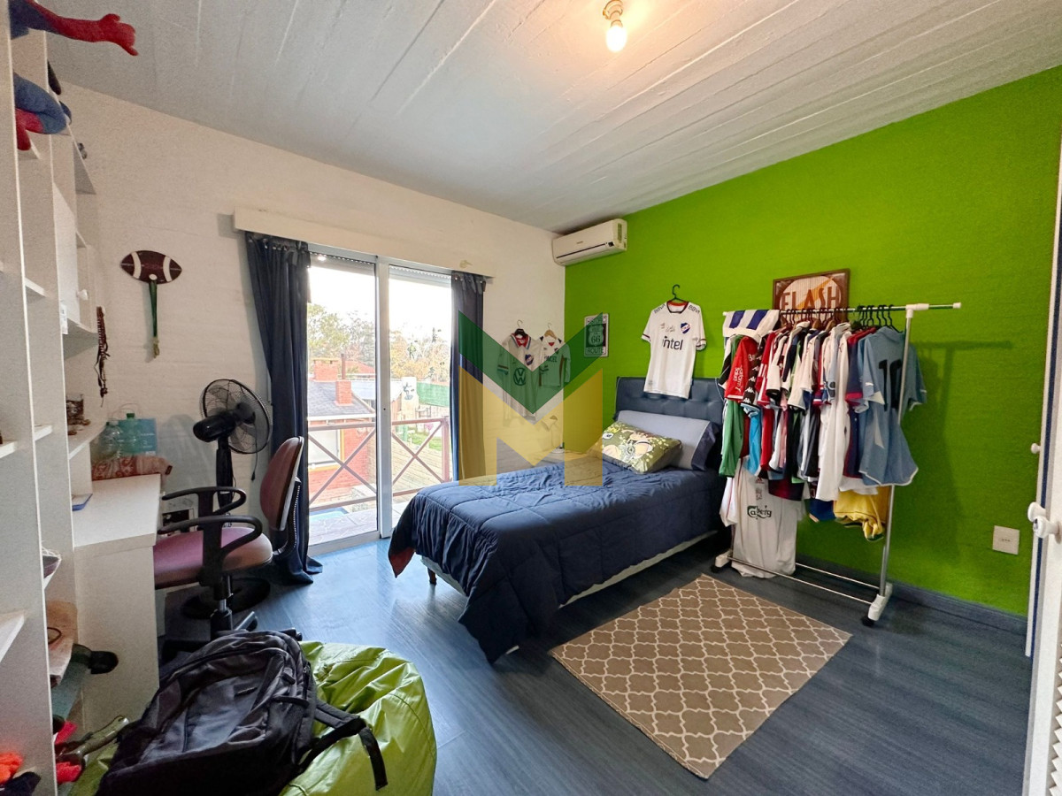Casa ID.5877 - Casa en venta Playa Mansa - 4 dormitorios 