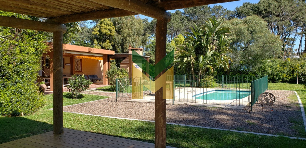 Casa ID.1998 - Casa en alquiler , San Rafael , Punta Del Este 
