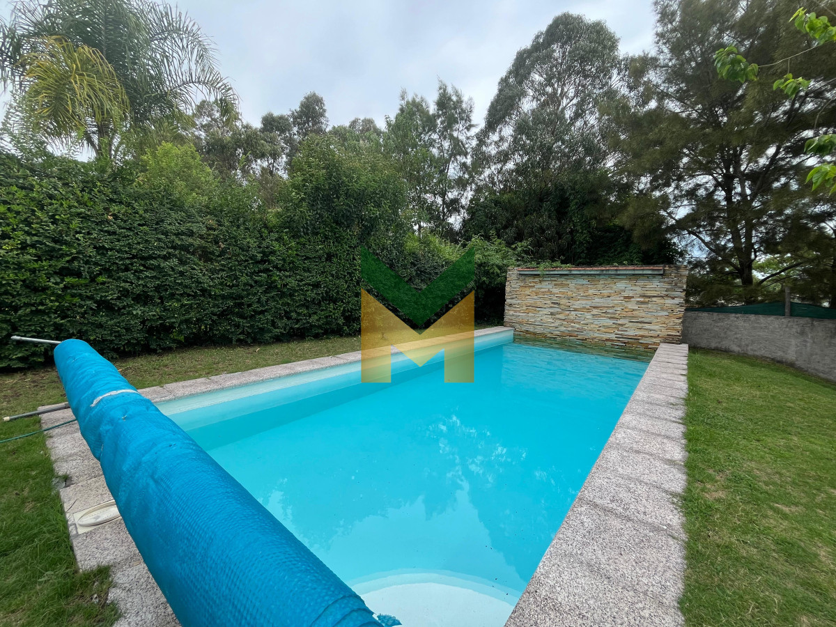 Casa ID.6193 - Jardines de cordoba - Proximo a los colegios 3 dormitorios.