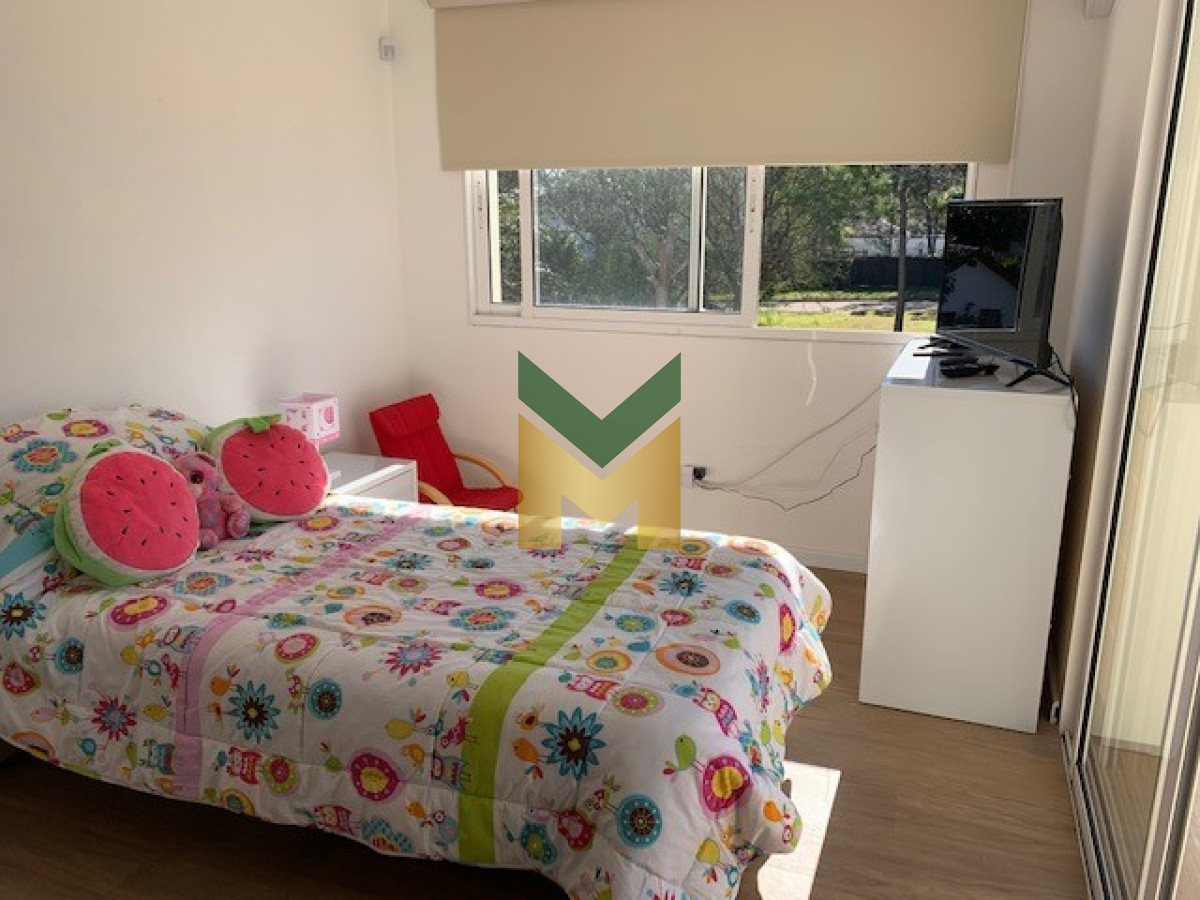 Casa ID.942 - Casa en Alquiler de temporada, Playa Mansa, Punta del Este a 1 cuadra del mar.