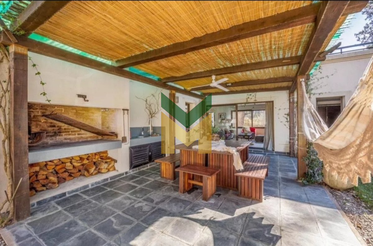 Casa ID.3990 - Casa en venta en barrio privado zona Pinares, Punta del Este 