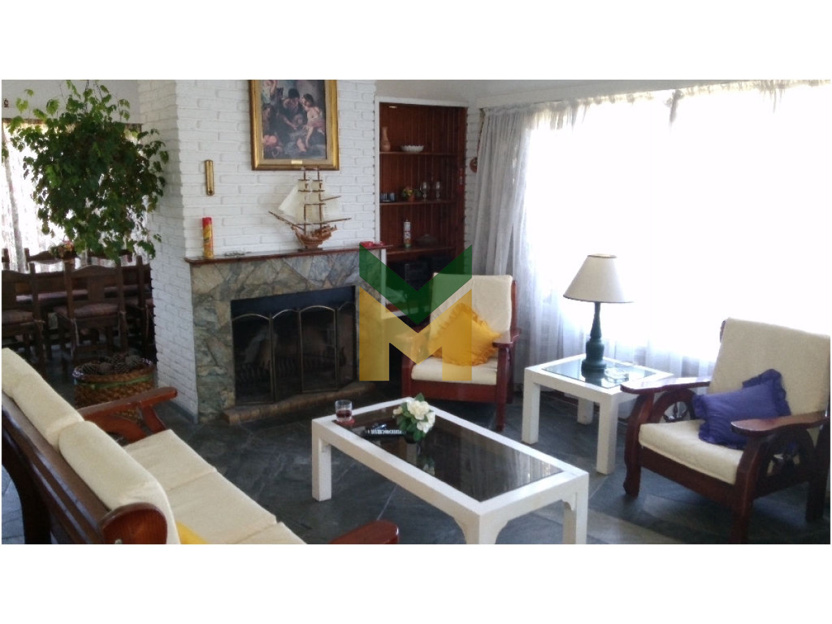 Casa ID.81 - Casa Mansa - 3 dormitorios 