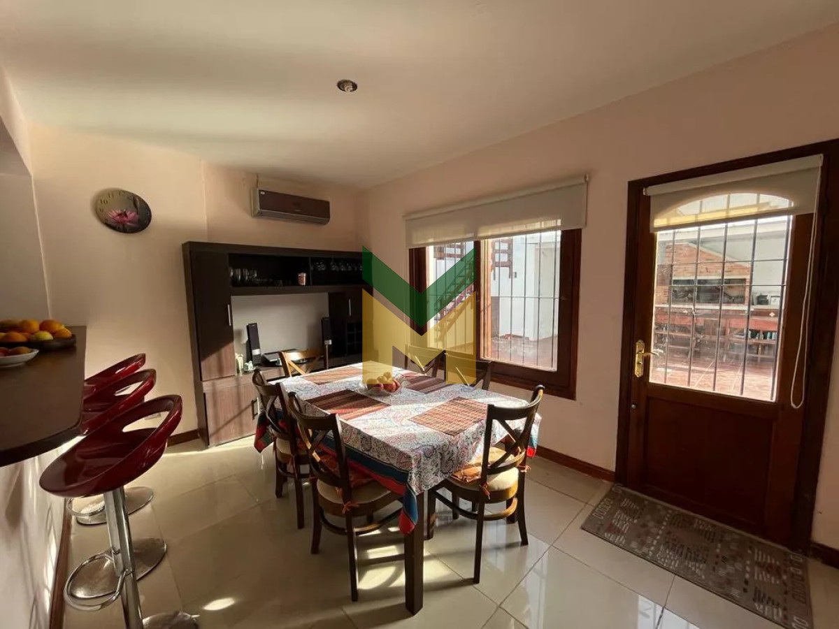 Casa ID.1882 - Casa en venta , Cantegril , Punta Del Este 