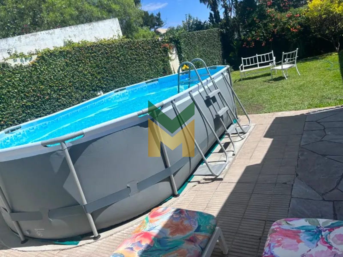 Casa ID.74 - Casa en alquiler de verano, Pinares a 2 cuadras del mar.