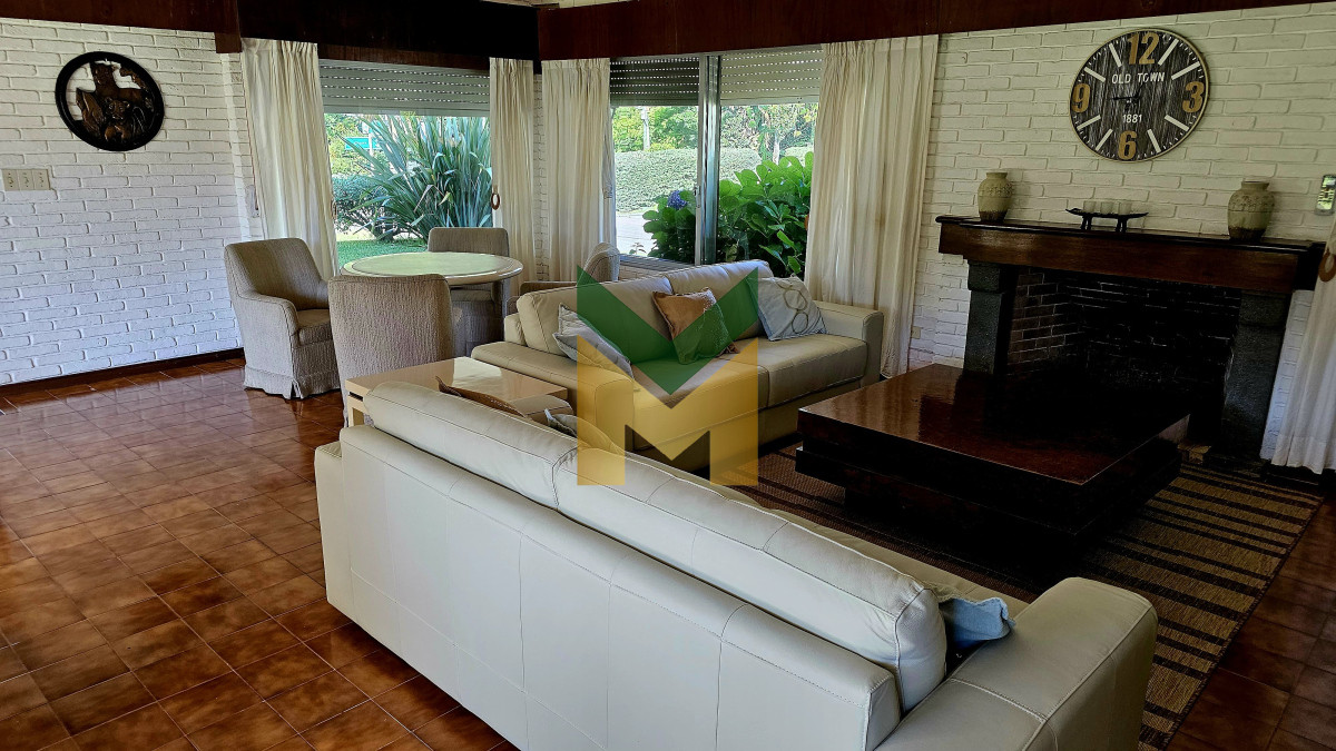 Casa ID.6108 - Casa en venta - 4 dormitorios Playa Mansa