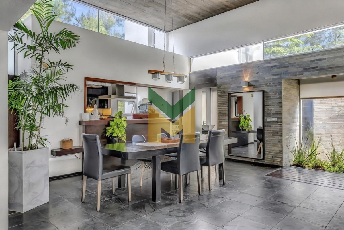 Casa ID.7027 - Casa moderna - 5 dormitorios San Rafael
