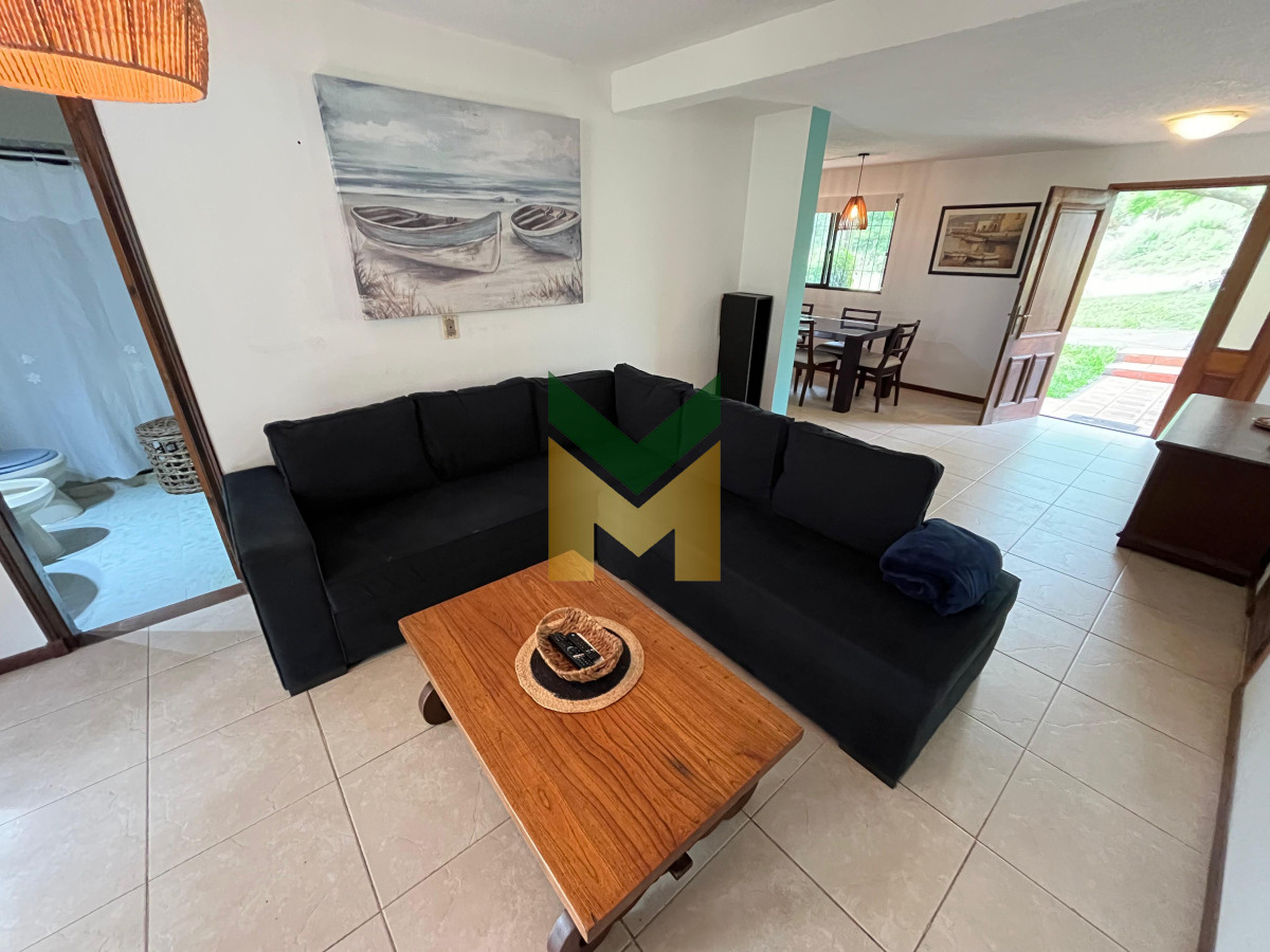 Casa ID.6193 - Jardines de cordoba - Proximo a los colegios 3 dormitorios.