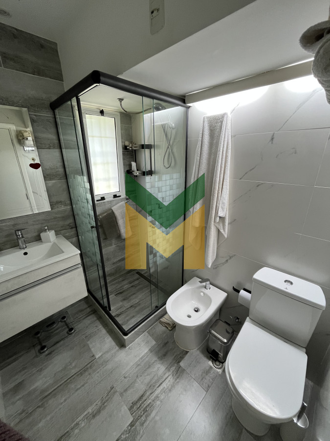 Casa ID.6961 - Casa de 4 dormitorios - Playa Mansa, Barbacoa, Piscina Climatizada.