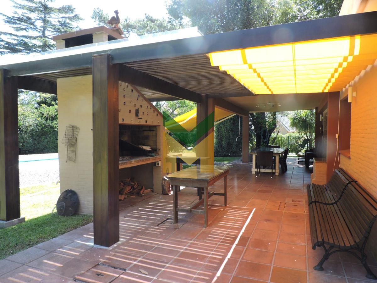 Casa ID.1998 - Casa en alquiler , San Rafael , Punta Del Este 