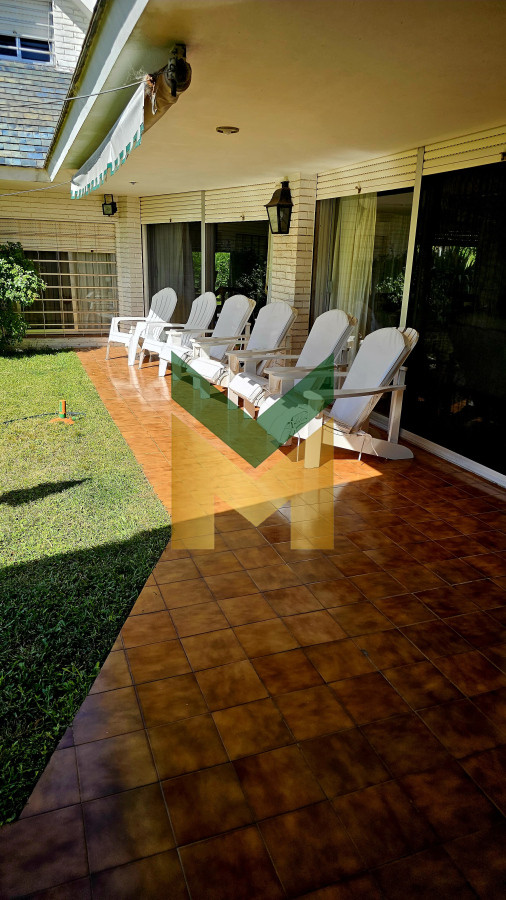 Casa ID.6108 - Casa en venta - 4 dormitorios Playa Mansa