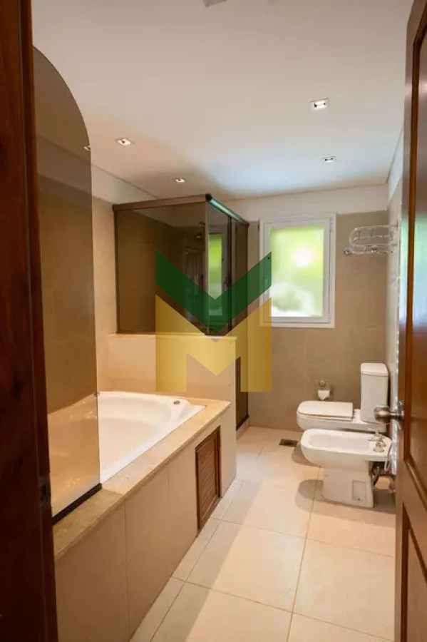Casa ID.7038 - La Residence 4 dormitorios con piscina y barbacoa.
