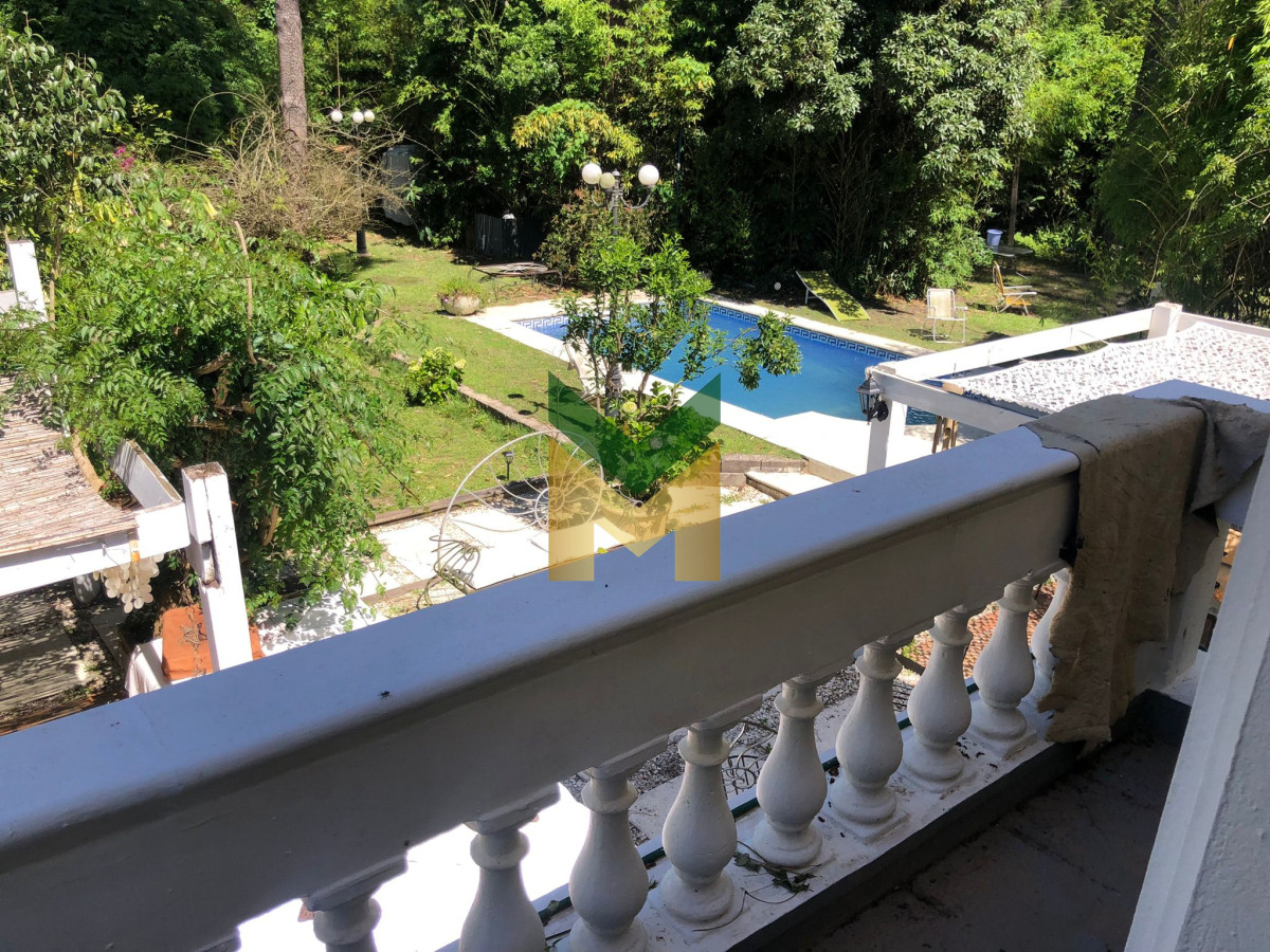 Casa ID.5820 - Casa en venta - Pinares 4 dormitorios + Dep completa.