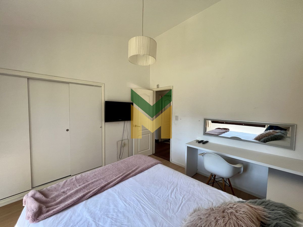 Casa ID.55 - Casa en alquiler anual 3 Dormitorios + Dependecia con baño.