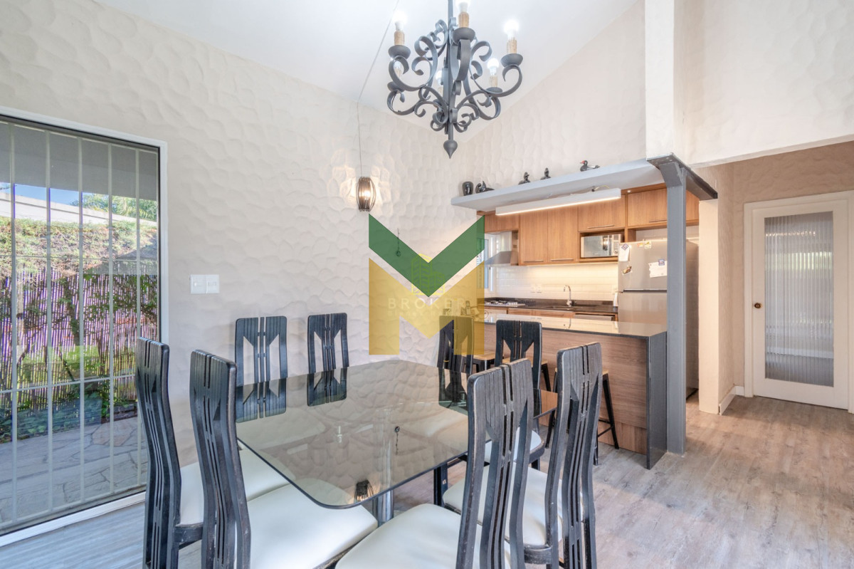 Casa ID.1859 - Casa en venta - 5 dormitorios Playa Mansa
