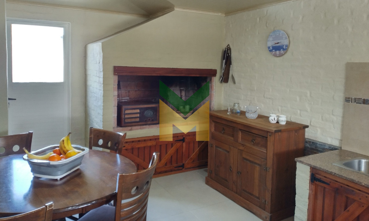 Casa ID.3429 - Casa En alquiler de verano y Venta Punta Del Este, Pinares.