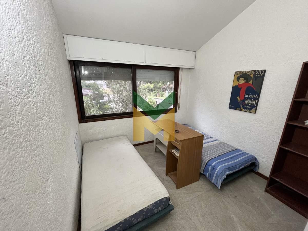 Casa ID.5541 - Casa En Venta o alquiler anual, Zona Cantegril.
