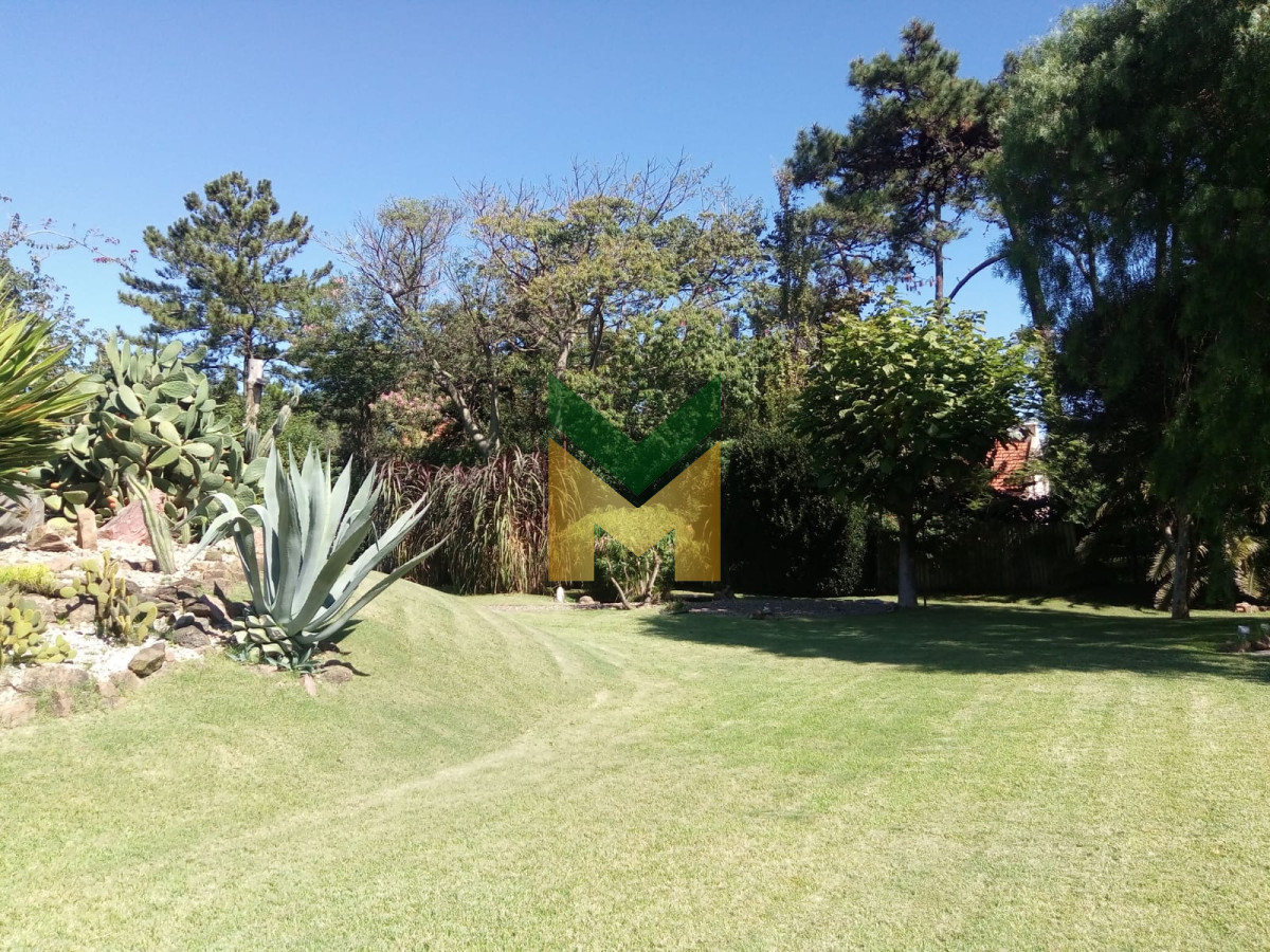 Casa ID.3140 - Espetacular casa en venta en rincón del indio 