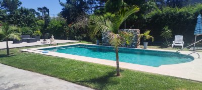 Casa En alquiler de verano y Venta Punta Del Este, Pinares.