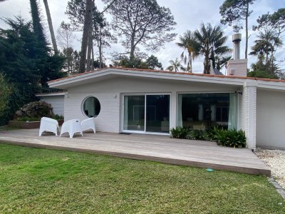 Casa de verano - 4 dormitorios Playa Mansa 