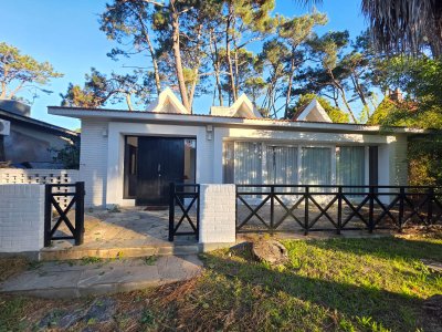 Casa en alquiler anual y de temporada San Rafael - 5 Dormitorios 