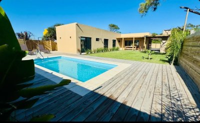 Casa Anual 3 dormitorios con piscina 