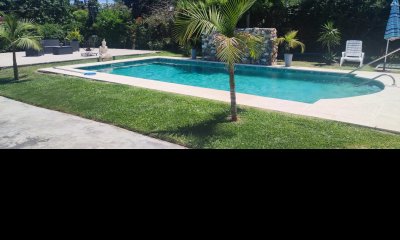 Casa En alquiler de verano y Venta Punta Del Este, Pinares.