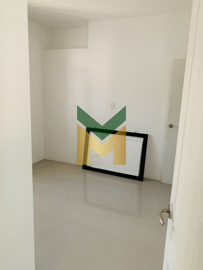 Local Comercial ID.1207 - Local comercial con cámara de frío, sobre Avenida a pasos del Centro de Maldonado