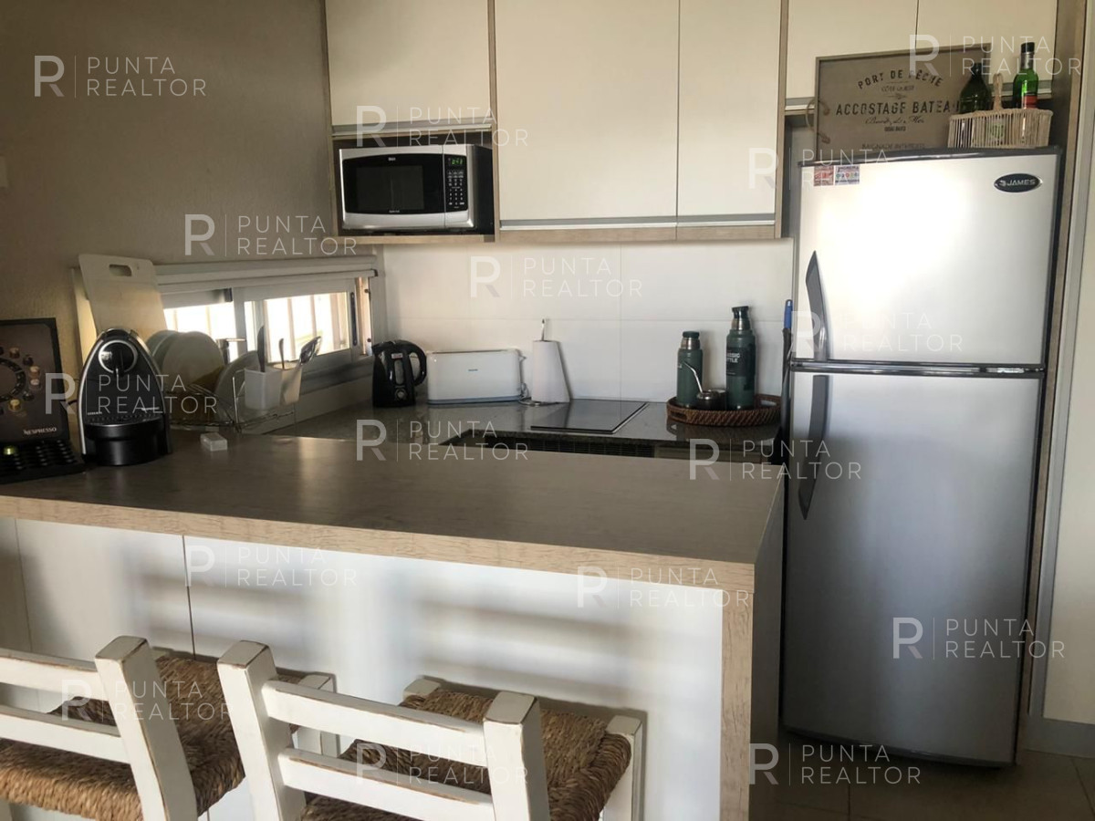 Apartamento ID.1650 - Apartamento en La Barra, luminoso y bien equipado, 3 Dormitorios, Piscina y Parillero
