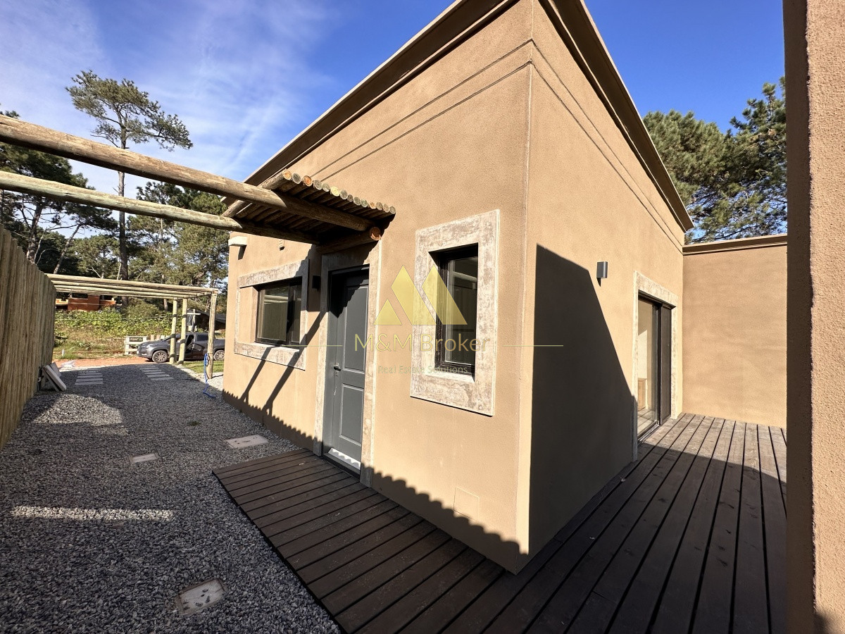 Casa ID.154 - Bosques del Mar  Barrio Privado  Parque Burnett