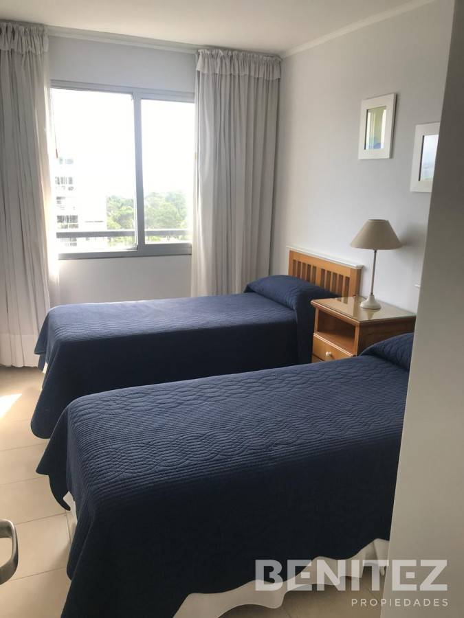 Apartamento ID.9372 - Venta sobre Avenida Roosevelt, Oportunidad!