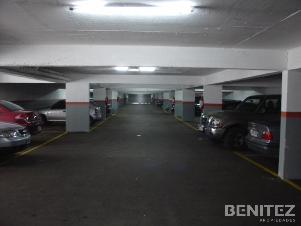Apartamento ID.9372 - Venta sobre Avenida Roosevelt, Oportunidad!
