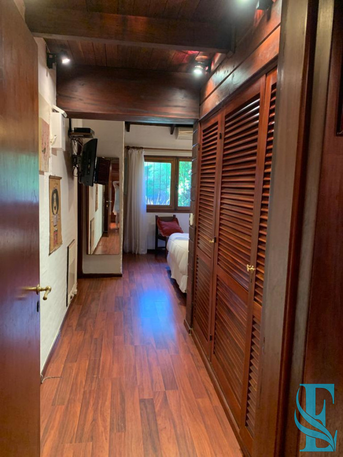 Casa ID.196 - Casa en venta Avenida Roosevelt, Punta del Este 4 dormitorios .